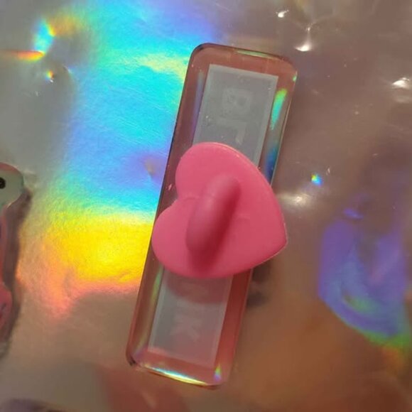 Blackpink K-pop Pins (Fan-made) Set of 3 - Picture 3 of 3